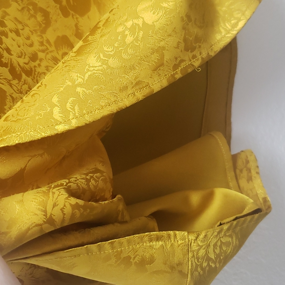 Yellow Floral Satin Top Scallop Details sz XL - Picture 6 of 6